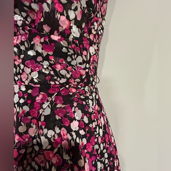 WHITE HOUSE BLACK MARKET Multicolor Floral Dress Pink Black Cream Sz 6 - Cute! - Picture 6 of 15
